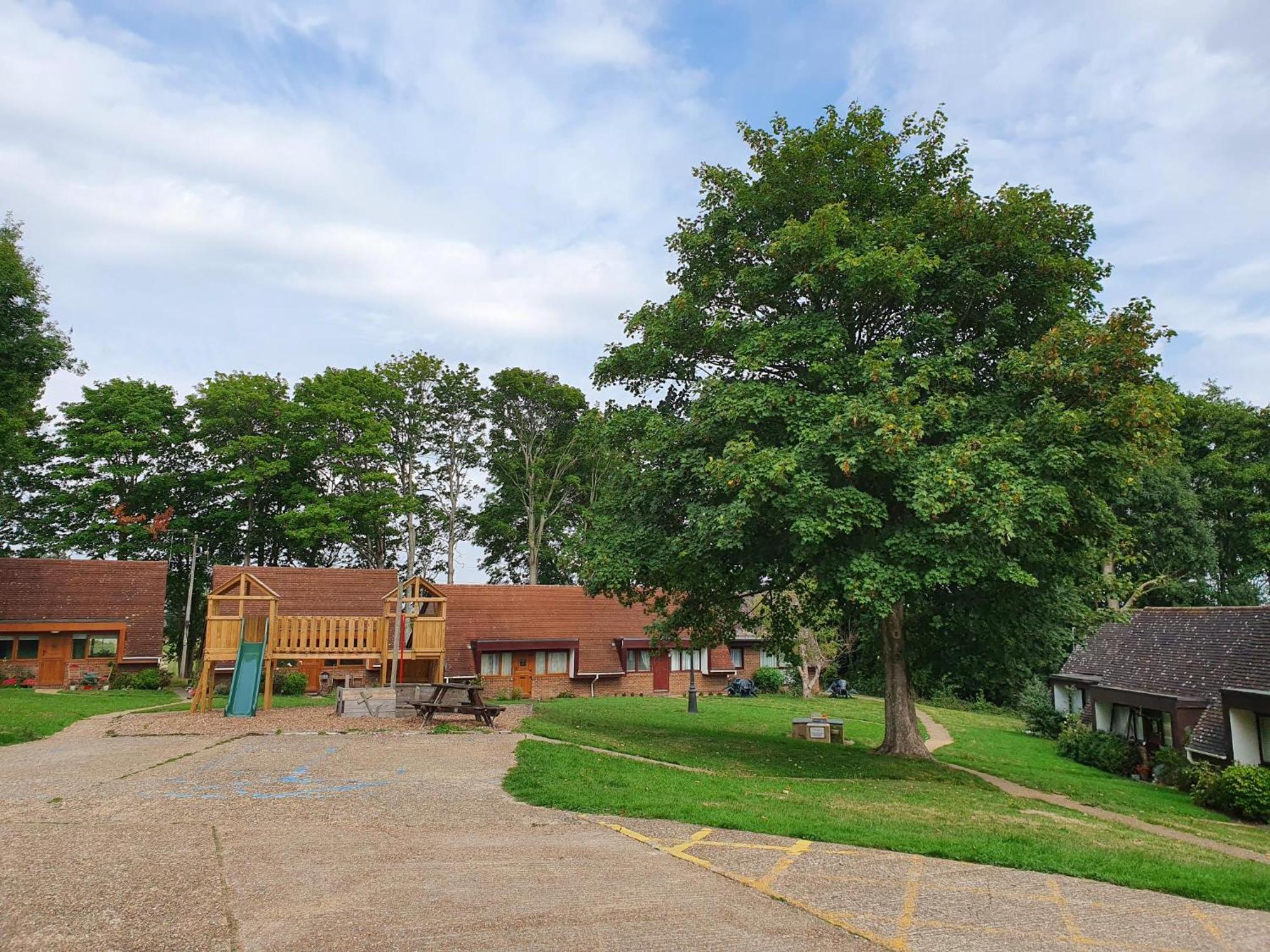 Glyndley Manor Cottages Polegate Exterior photo