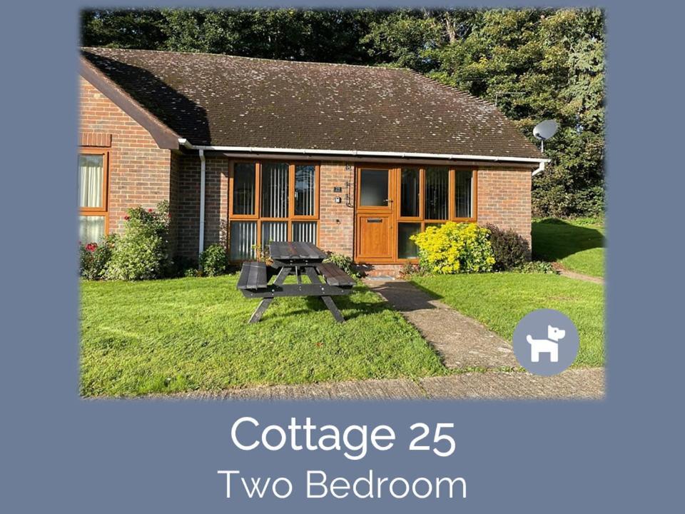 Glyndley Manor Cottages Polegate Exterior photo